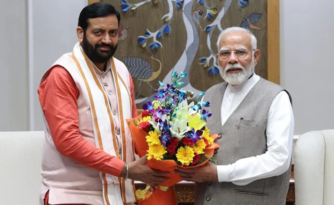 Prime Minister Narendra Modi gave respect to the poor and laborers, a developed India will be made only with the strength of the poor and laborers- Chief Minister
